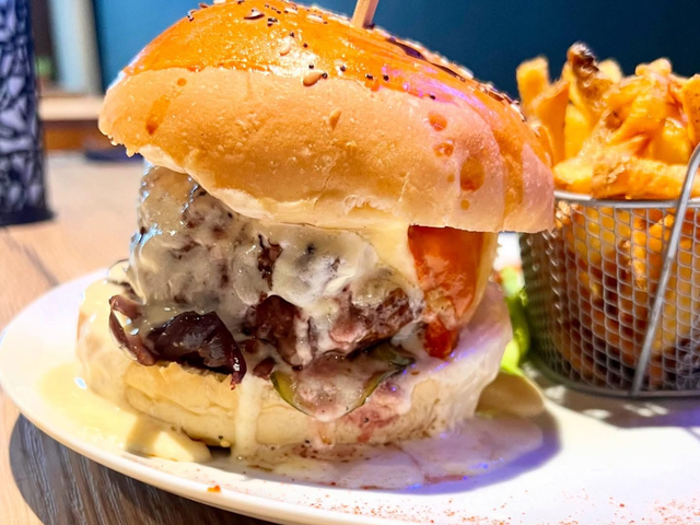 Restaurant L'Entre Nous burger maroilles